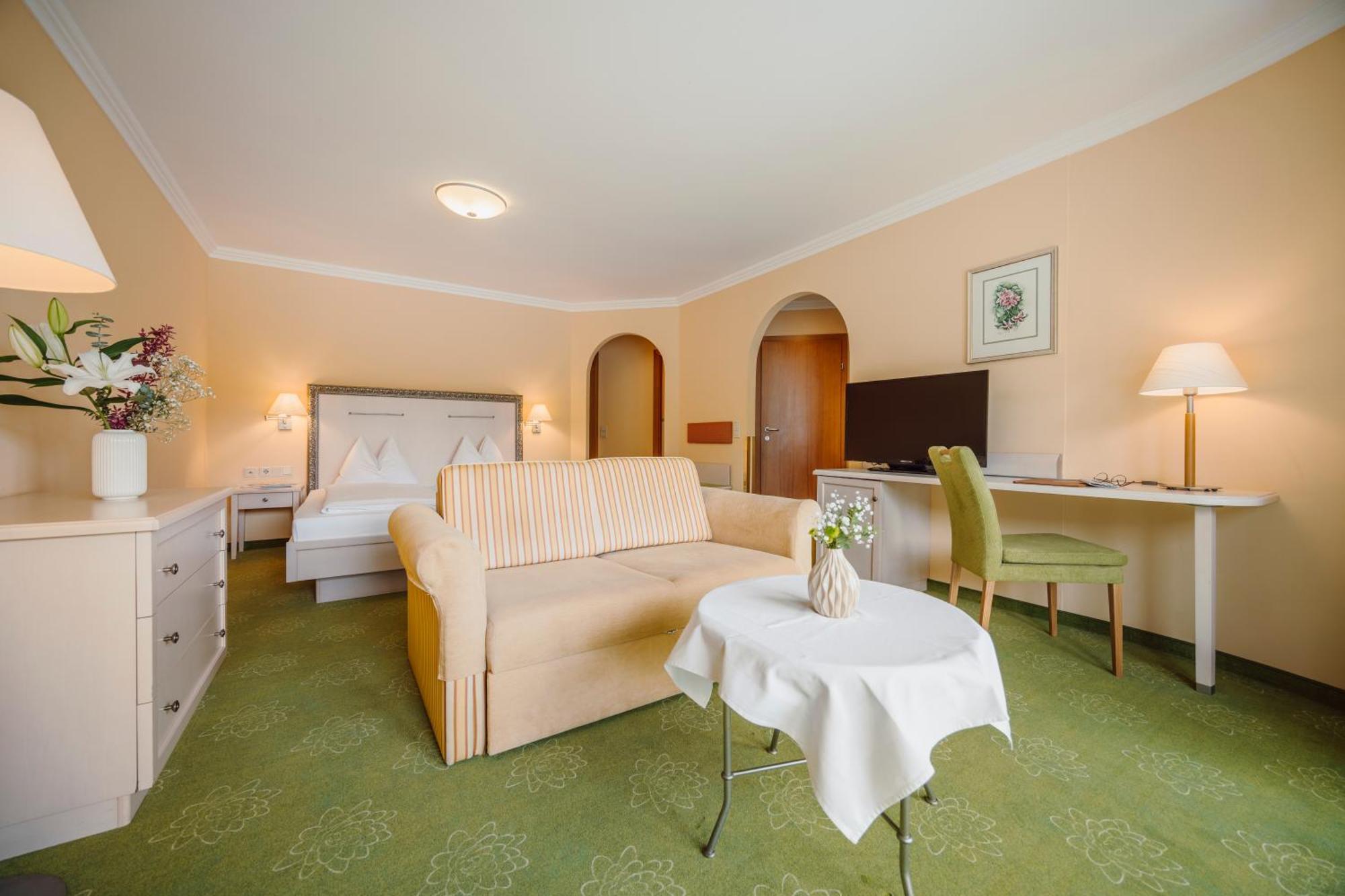 Superior Double or Twin Room Lake View