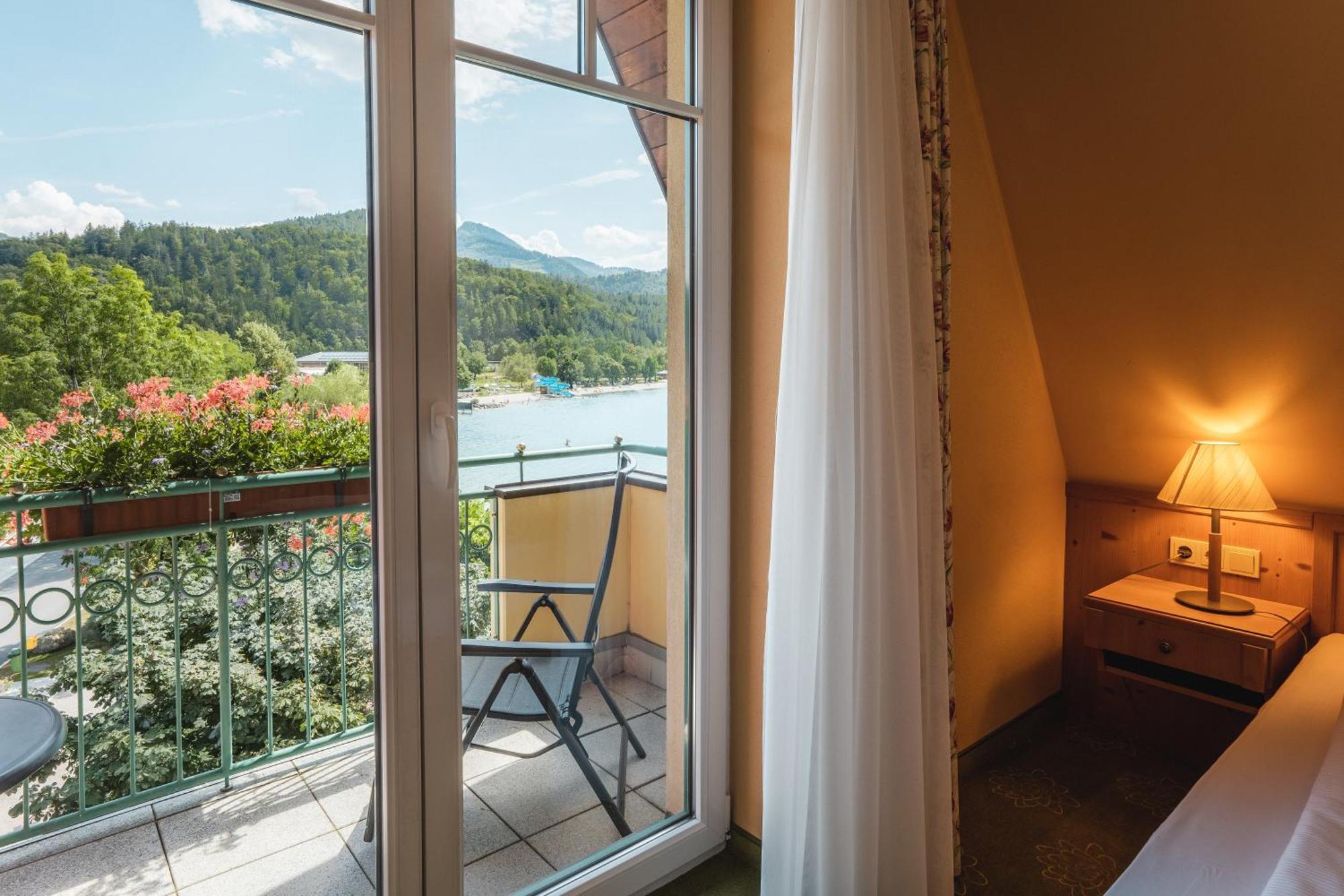 Double Room Lake View